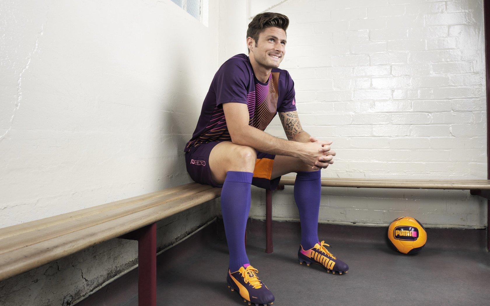 伊尼戈·马丁内斯挥别巴萨,周四训练后深情告别,生涯新篇章或将开启