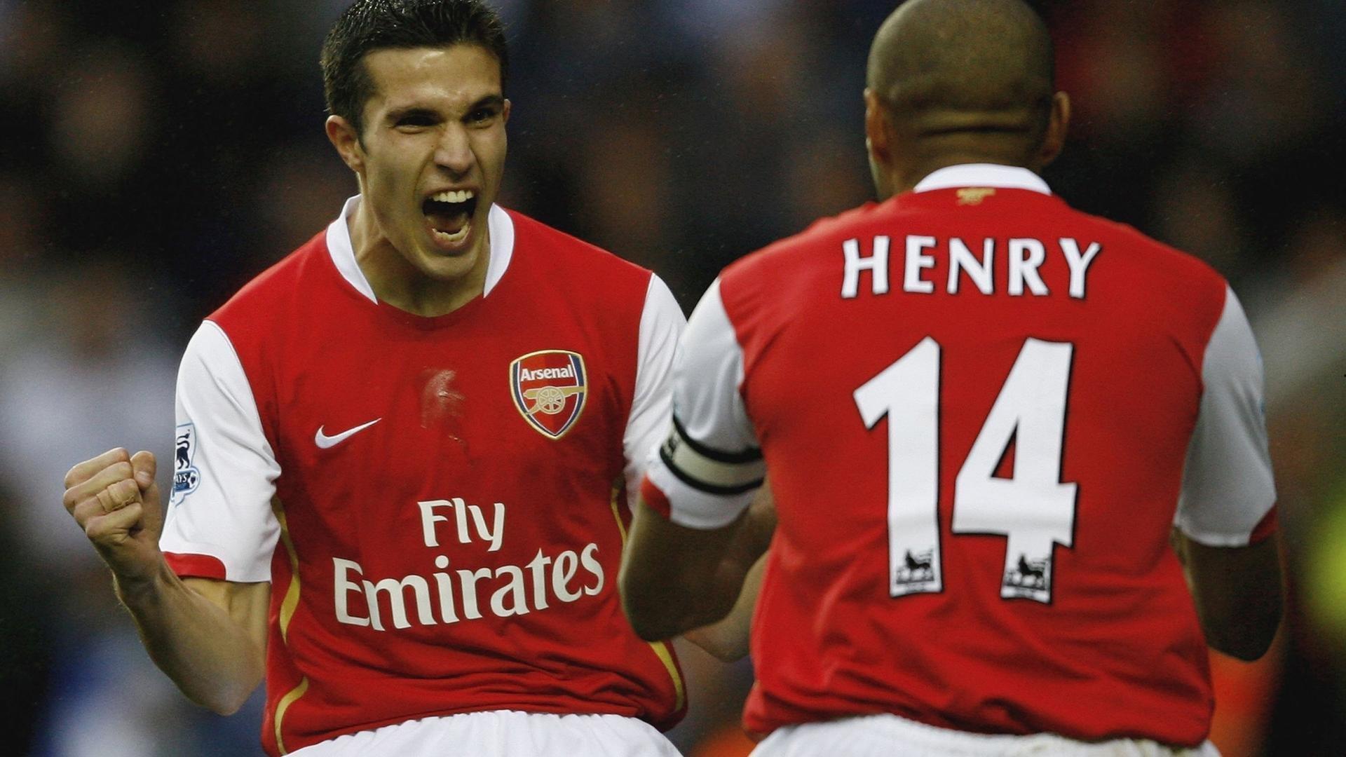 德甲新贵锁定锋线补强目标 降级队神锋身价缩水引争夺战