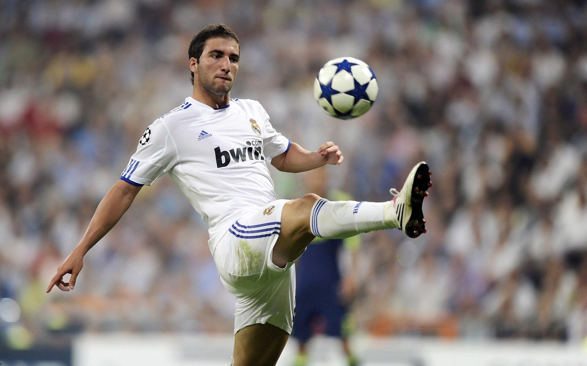 北伦敦奇迹九周年回顾，2012年今日，枪手五球惊天逆转死敌